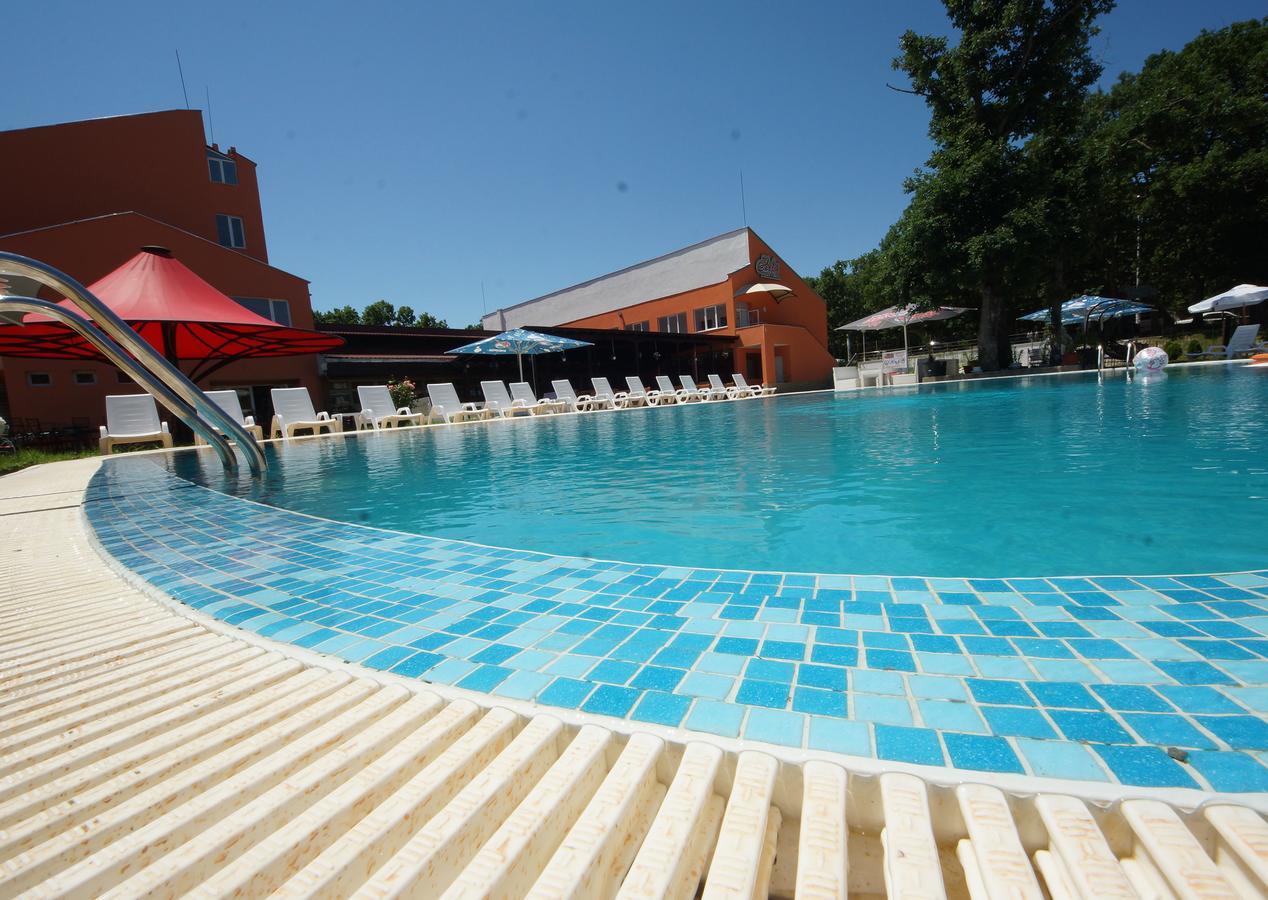 Hotel Neva Kiten  Exterior foto