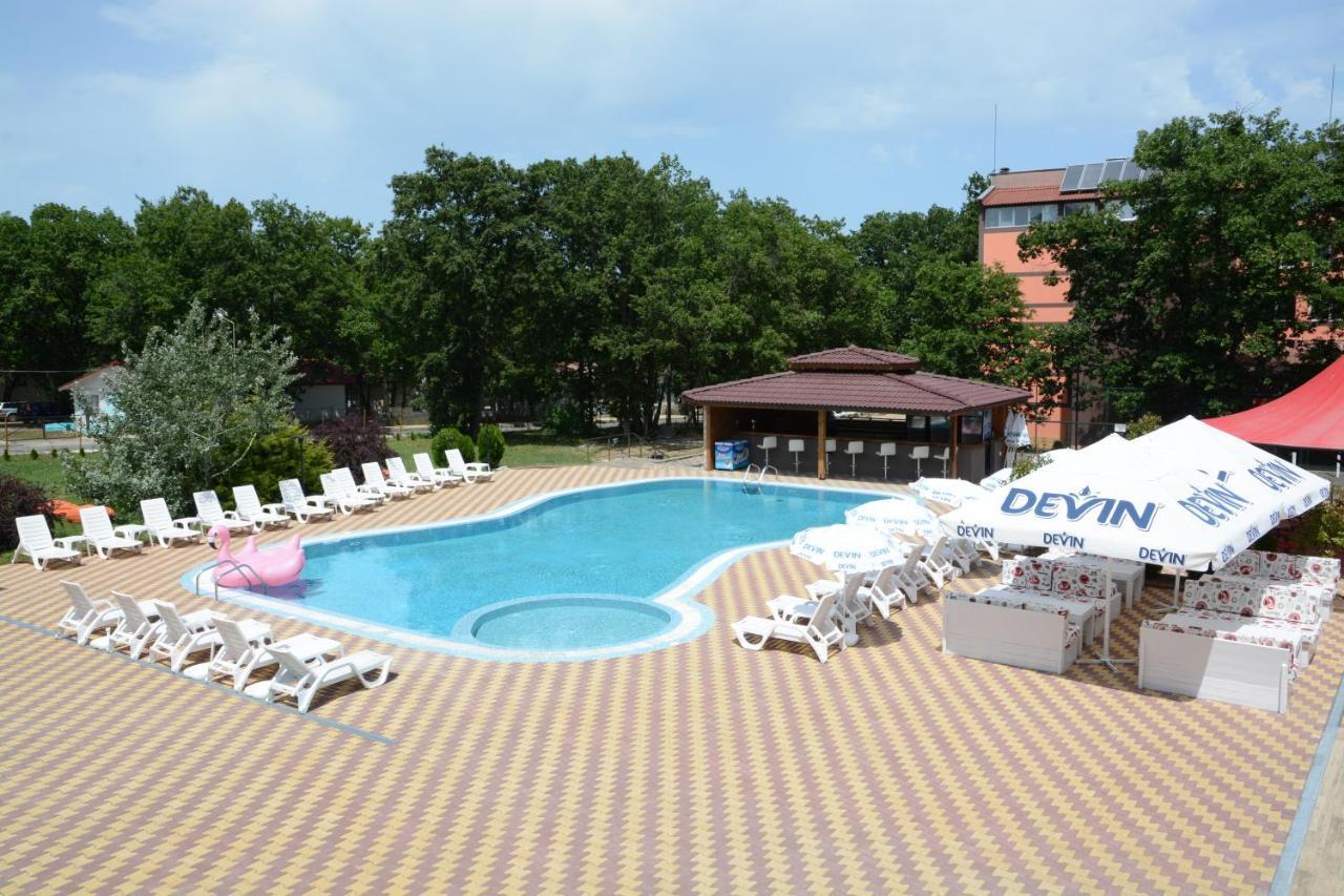 Hotel Neva Kiten  Exterior foto